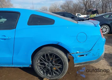 2010 Ford Mustang V6/V6 Premium from USA, damaged, VIN 1ZVBP8AN9A5139719